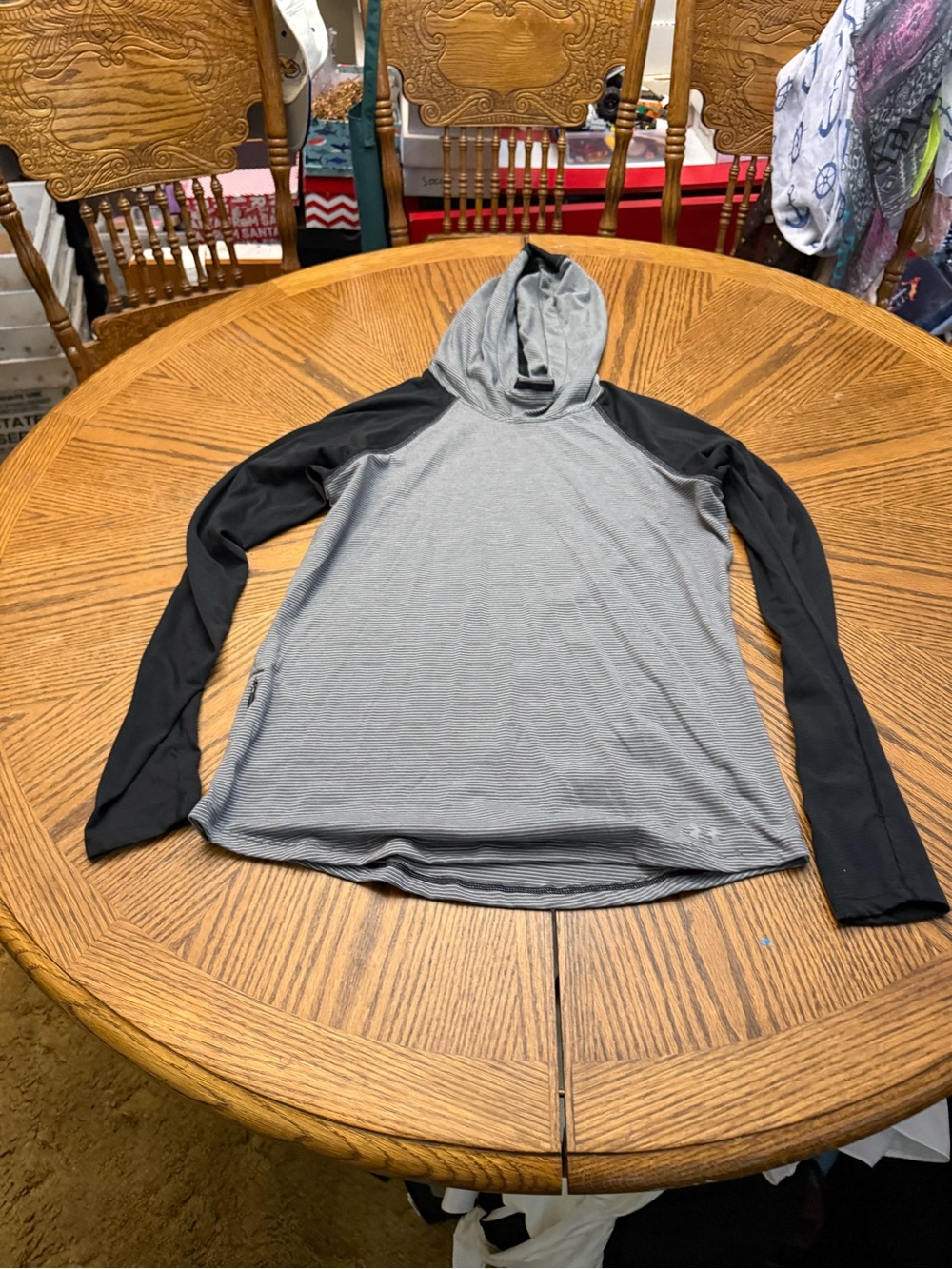 Under Armour. Men's Lightweight Hooded Long-Sleeve Hooded T-Shirt- Gray/Black